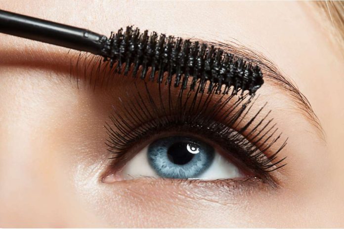 How To Get Thicker Lashes With Mascara